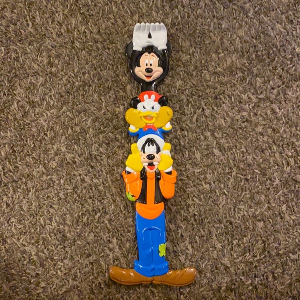 Disneyland resort back scratcher